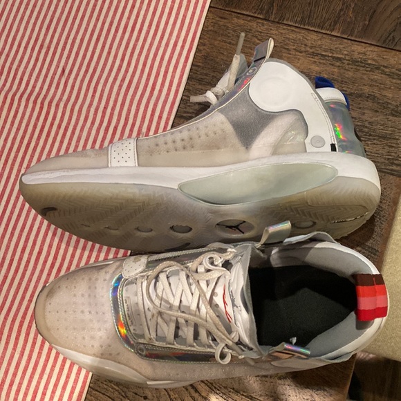 Jordan XXXIV Metallic Silver - Picture 2 of 6